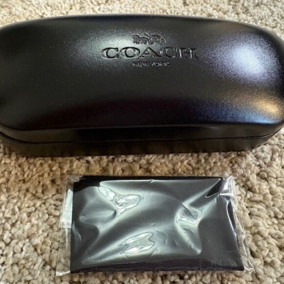 NEW Coach Gradient Transparent Violet 56418H Womens Polarized Sunglasses in Case - Picture 6 of 6